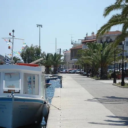 Bissias Pensionat Galatás